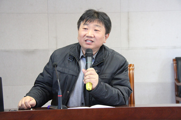 中國地質大學長城學院組織專職教師業(yè)務培訓