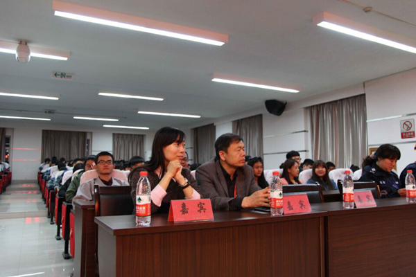 我院舉辦“大學(xué)生安全、防護(hù)”主題講座