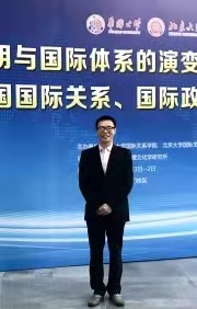 張曉羽---北京外國語大學(xué)國際關(guān)系與區(qū)域研究專業(yè)博士研究生。