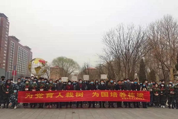 奉獻(xiàn)綠色，收獲希望