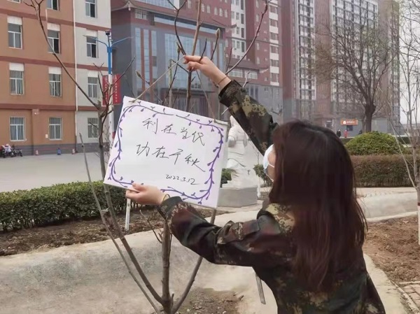 奉獻(xiàn)綠色，收獲希望