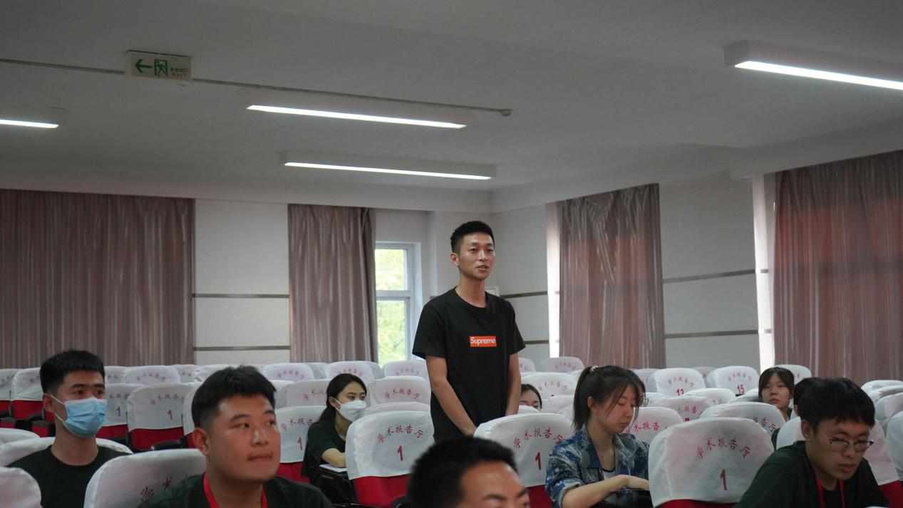保定理工學(xué)院召開學(xué)期末學(xué)生工作例會