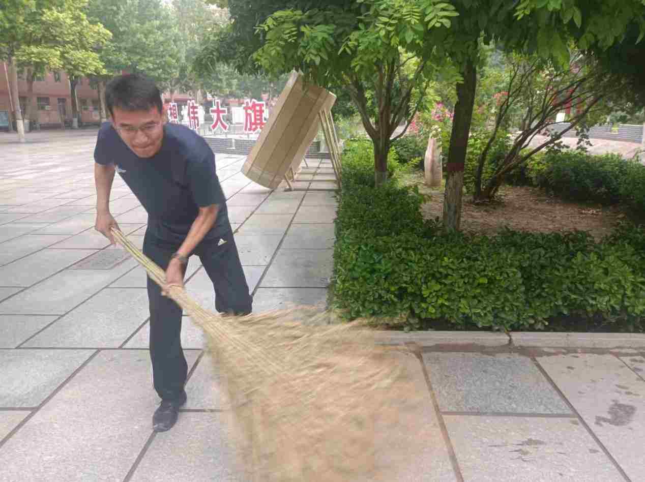 談一別奮斗路 聚四載同窗情  ——保定理工學(xué)院2022屆畢業(yè) 生歡送會(huì)