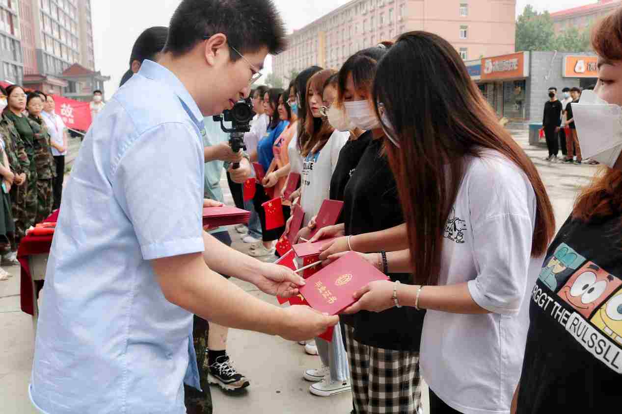 談一別奮斗路 聚四載同窗情  ——保定理工學(xué)院2022屆畢業(yè) 生歡送會(huì)