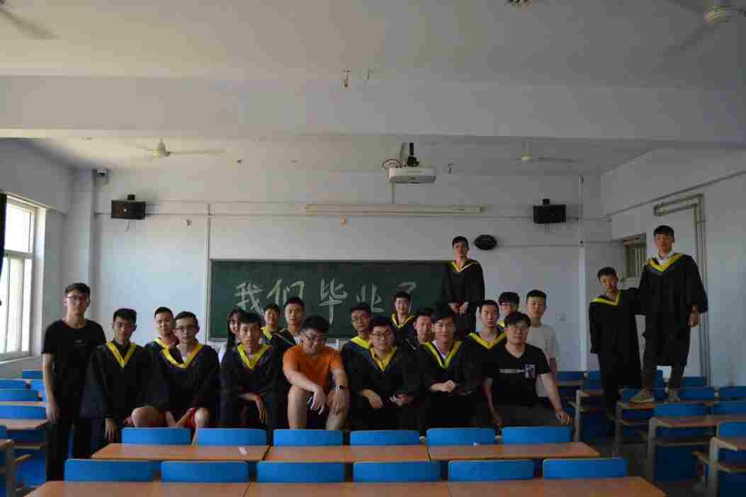 談一別奮斗路 聚四載同窗情  ——保定理工學(xué)院2022屆畢業(yè) 生歡送會(huì)