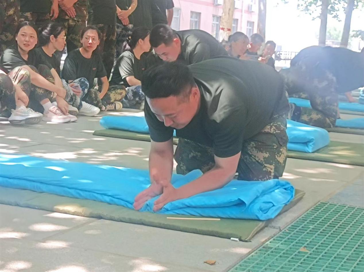 強化凝“新”聚力,賡續(xù)立德樹人——我?!皞鲙蛶А笔叫氯肼気o導員培訓圓滿結束