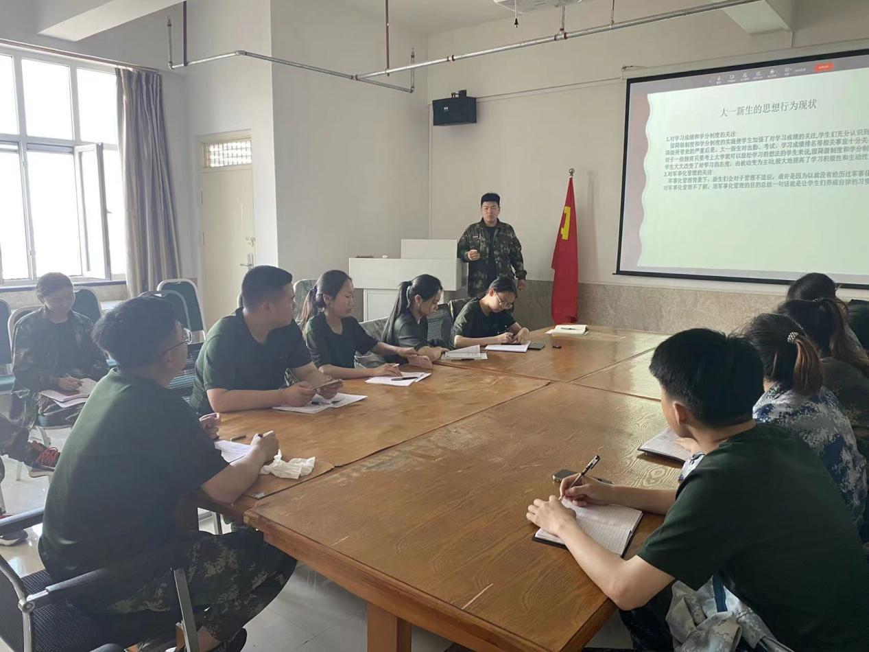 強化凝“新”聚力,賡續(xù)立德樹人——我?!皞鲙蛶А笔叫氯肼気o導員培訓圓滿結束