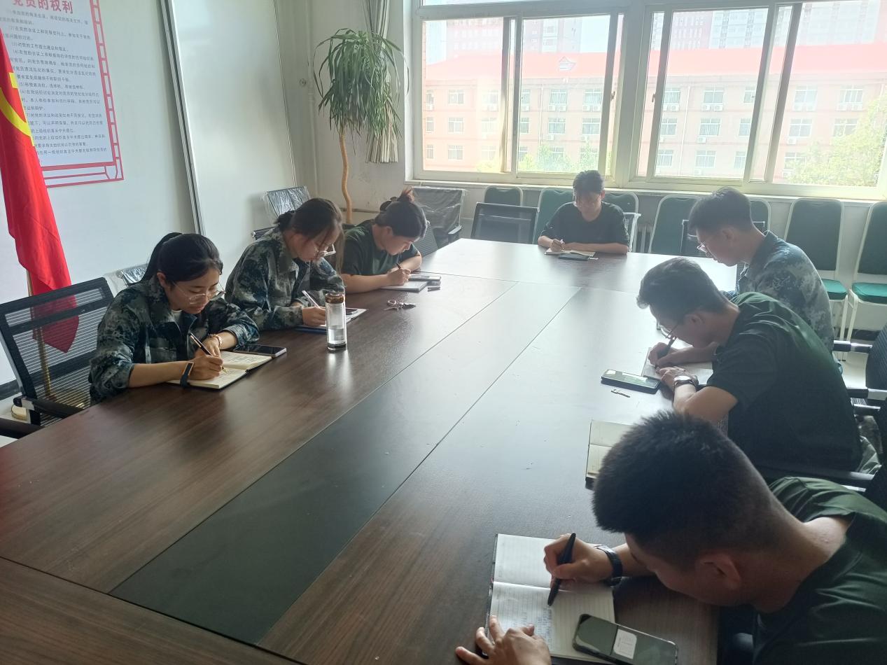 強化凝“新”聚力,賡續(xù)立德樹人——我校“傳幫帶”式新入職輔導員培訓圓滿結束