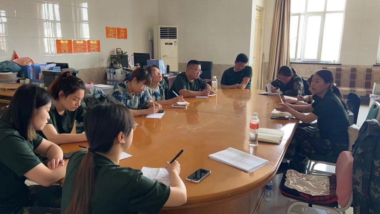 強化凝“新”聚力,賡續(xù)立德樹人——我?!皞鲙蛶А笔叫氯肼気o導員培訓圓滿結束