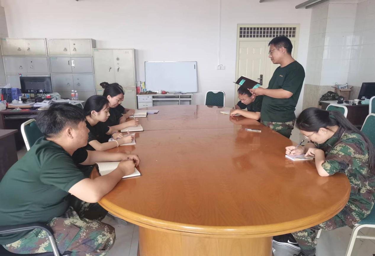 強化凝“新”聚力,賡續(xù)立德樹人——我?!皞鲙蛶А笔叫氯肼気o導員培訓圓滿結束