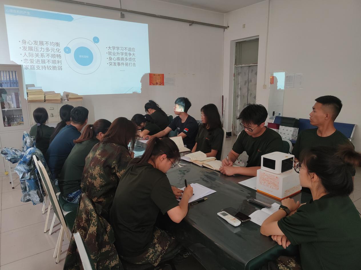 強化凝“新”聚力,賡續(xù)立德樹人——我校“傳幫帶”式新入職輔導員培訓圓滿結束