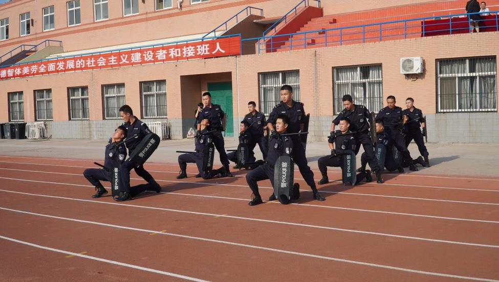 安全教育進(jìn)校園,開啟人生第一課