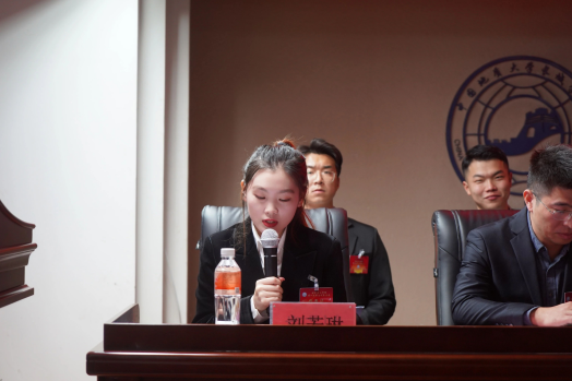 保定理工學(xué)院第二次學(xué)生代表大會