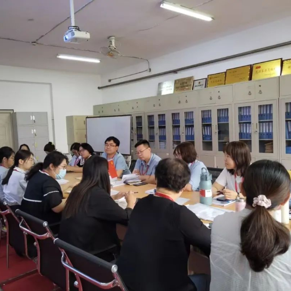我院召開“服務(wù)意識(shí)、工作態(tài)度、履職盡責(zé)”大討論總結(jié)大會(huì)