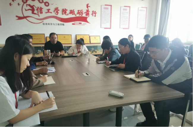強技能，促提升——信息科學與工程學院教師技能系列培訓（三）順利開展