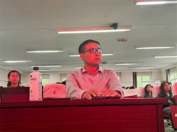 社群新零售引領(lǐng)新商業(yè)未來，群術(shù)治群助力專業(yè)集群發(fā)展