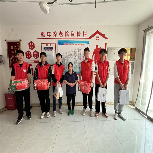 春日暖陽，溫情相伴|我院青年志愿服務(wù)隊(duì)開展關(guān)愛老人志愿活動(dòng)