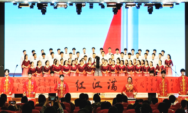 保定理工學(xué)院||管理學(xué)院||我校舉辦“青春孕育無(wú)限希望，青年創(chuàng)造美好明天”大型合唱會(huì)