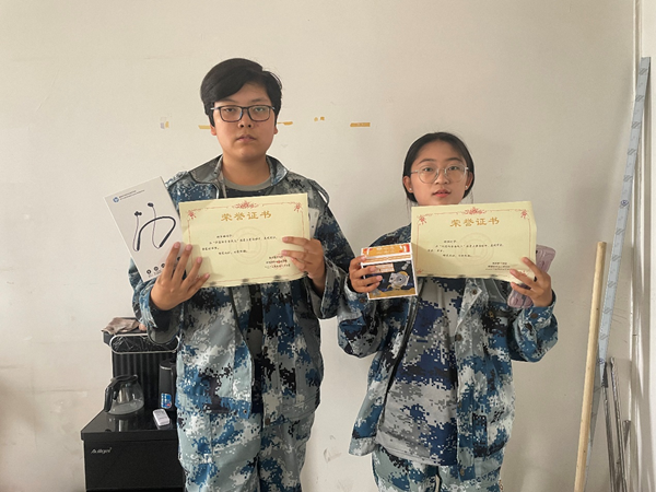保定理工學(xué)院||管理學(xué)院||閃亮的青春線上投票活動出結(jié)果啦??！