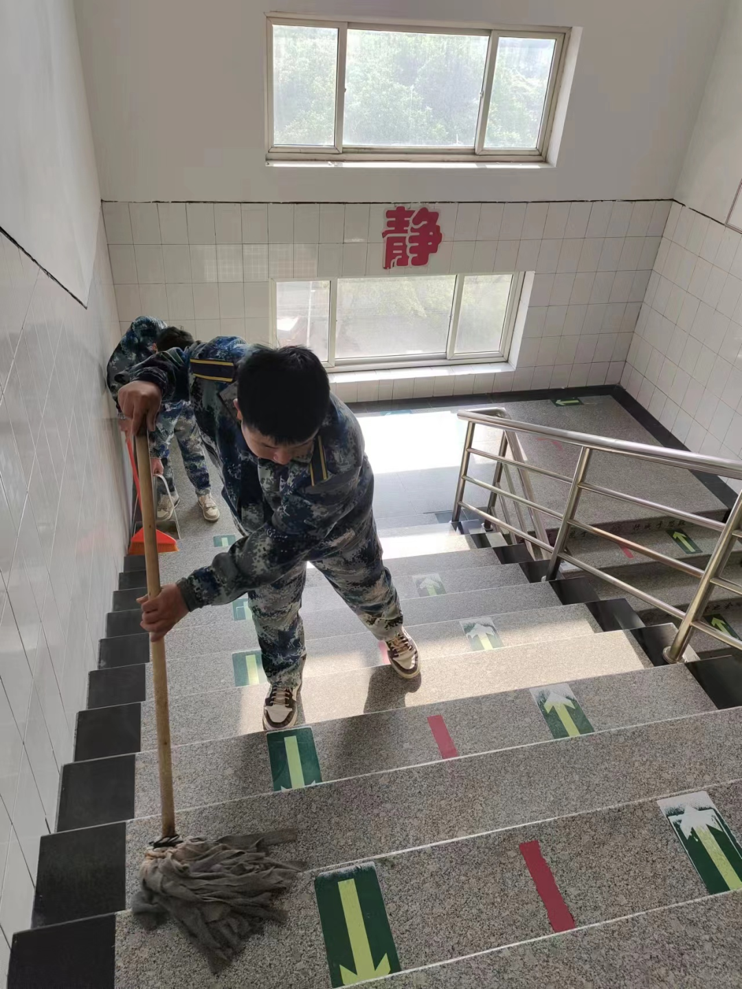 愛國衛(wèi)生月｜助力創(chuàng)城 管理學(xué)子在行動！