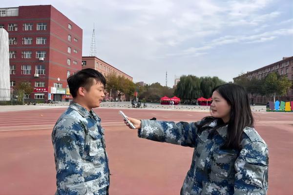 保定理工學(xué)院||管理學(xué)院||獻點滴血，綠生命樹——我院師生獻血活動記錄專輯