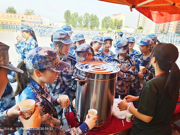 保定理工學(xué)院||管理學(xué)院||揚(yáng)帆起航，2023級軍訓(xùn)進(jìn)行時！