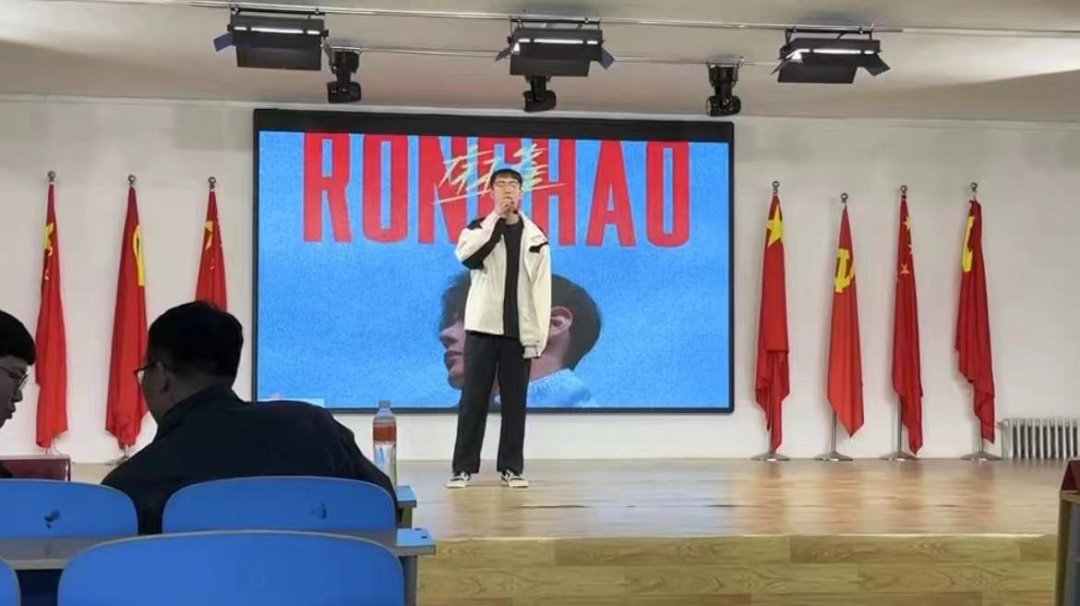 青春校園|大學(xué)生藝術(shù)團(tuán)—“少年心懷烏托邦,心向朝陽肆生長”文藝展演