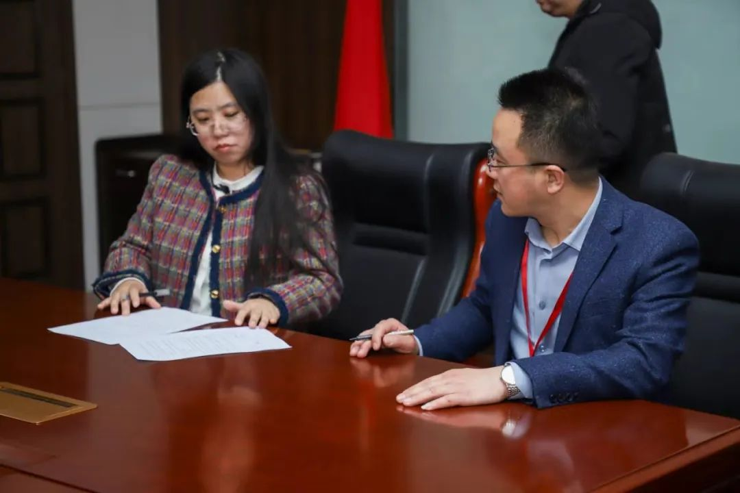 保定理工學院召開安全工作部署暨安全責任書簽訂會議
