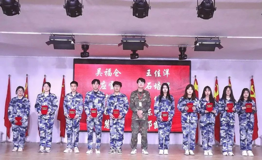 保理會(huì)計(jì)學(xué)院以實(shí)習(xí)活動(dòng)表彰,立積極學(xué)習(xí)之風(fēng)