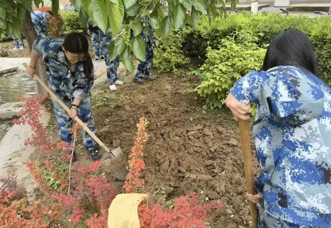 保理會(huì)計(jì)學(xué)院五月勞動(dòng)月,身體力先行