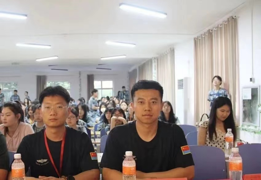 保理會計(jì)學(xué)院聚青春之火，譜會院華章