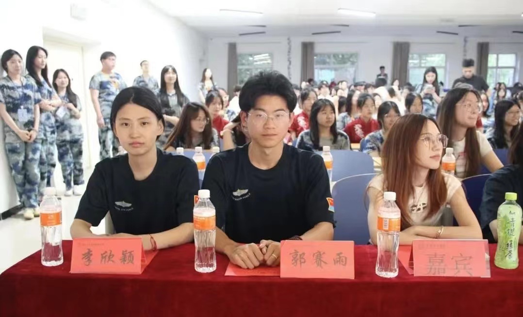 保理會計(jì)學(xué)院聚青春之火，譜會院華章