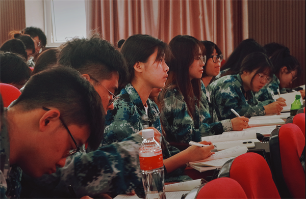 賡續(xù)紅色血脈  凝聚信念力量——我校黨委黨校隆重舉辦第36期入黨積極分子培訓開班典禮