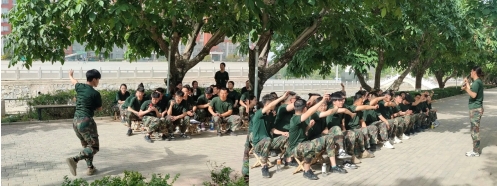 勇毅堅(jiān)韌鋼如鐵,磨礪青春熱血燃——新入職輔導(dǎo)員培訓(xùn)第三天