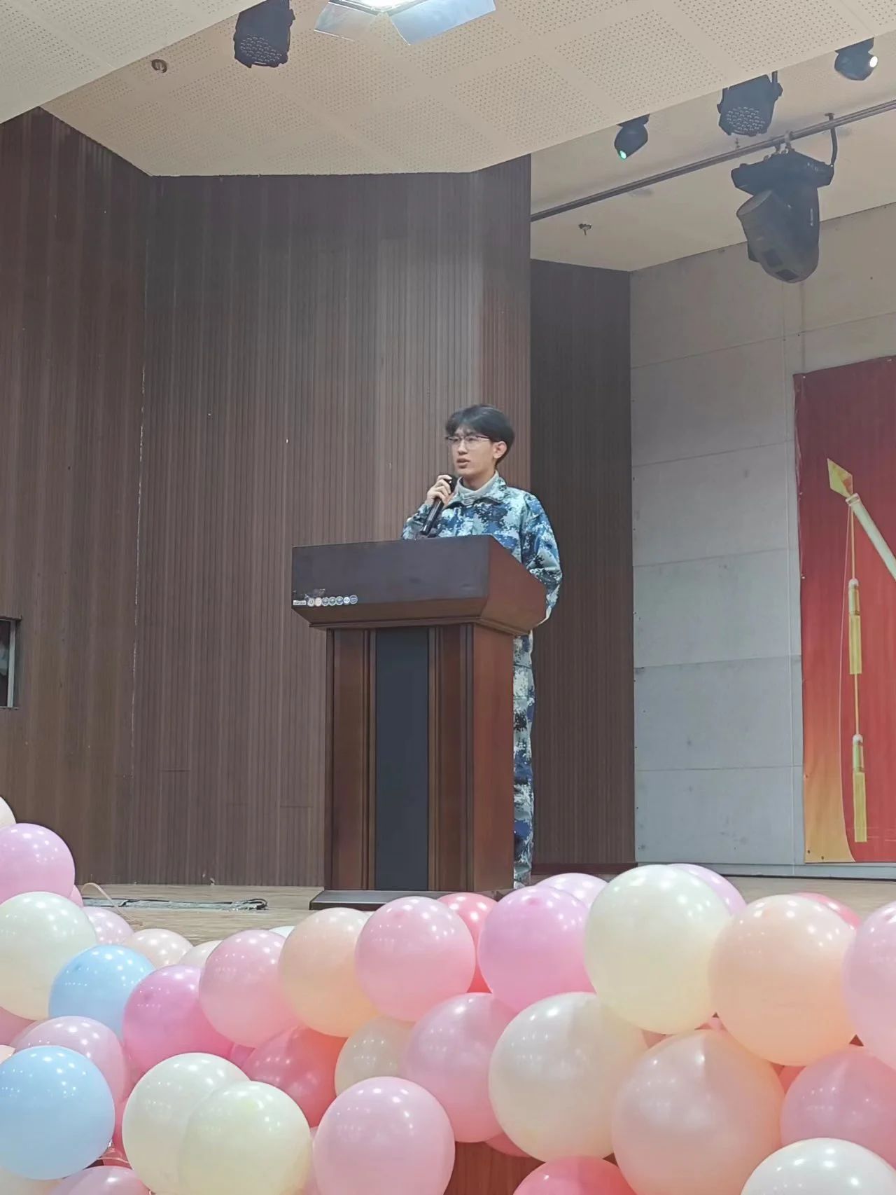 學(xué)生會傳承交接儀式暨文藝匯演