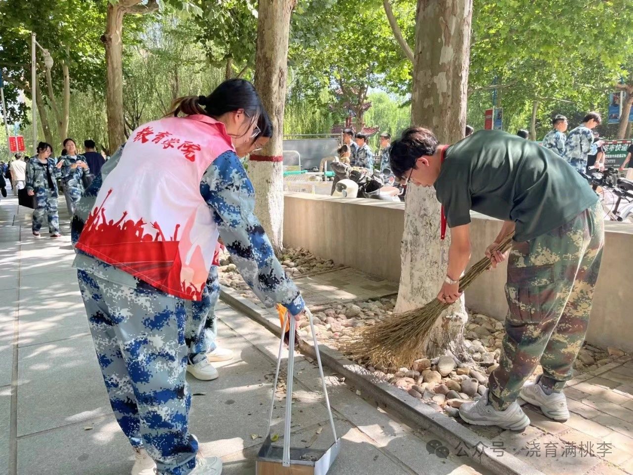 勞動(dòng)踐于行，美德鑄于心