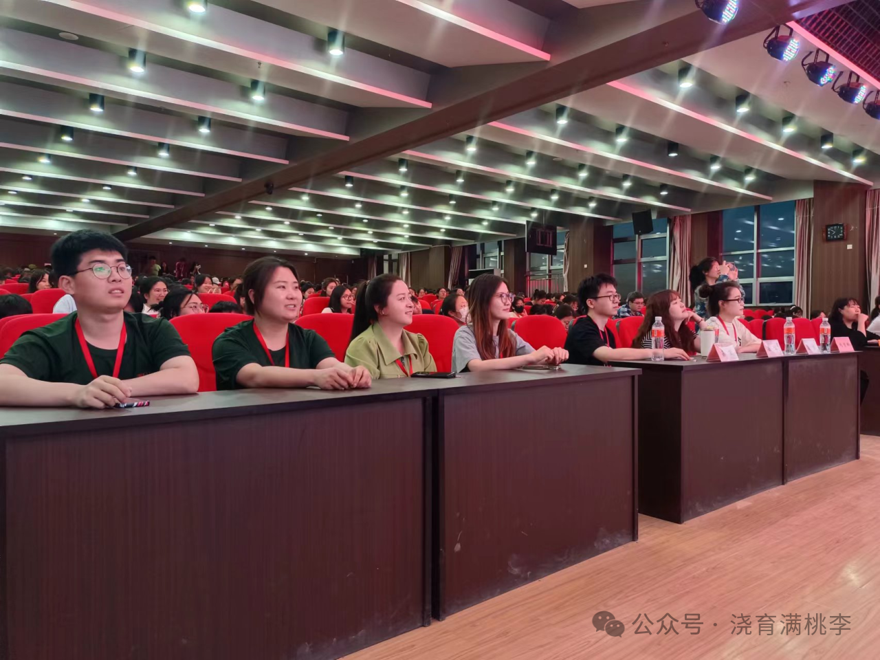 “《我和音樂做游戲》奧爾夫音樂在教學(xué)中的應(yīng)用”專題講座圓滿結(jié)束