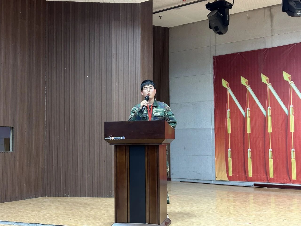 學(xué)生會傳承交接儀式暨文藝匯演