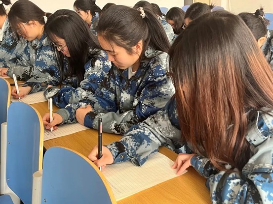 國(guó)家安全，人人有責(zé)教育學(xué)院開展“全民國(guó)家安全教育日”主題教育活動(dòng)
