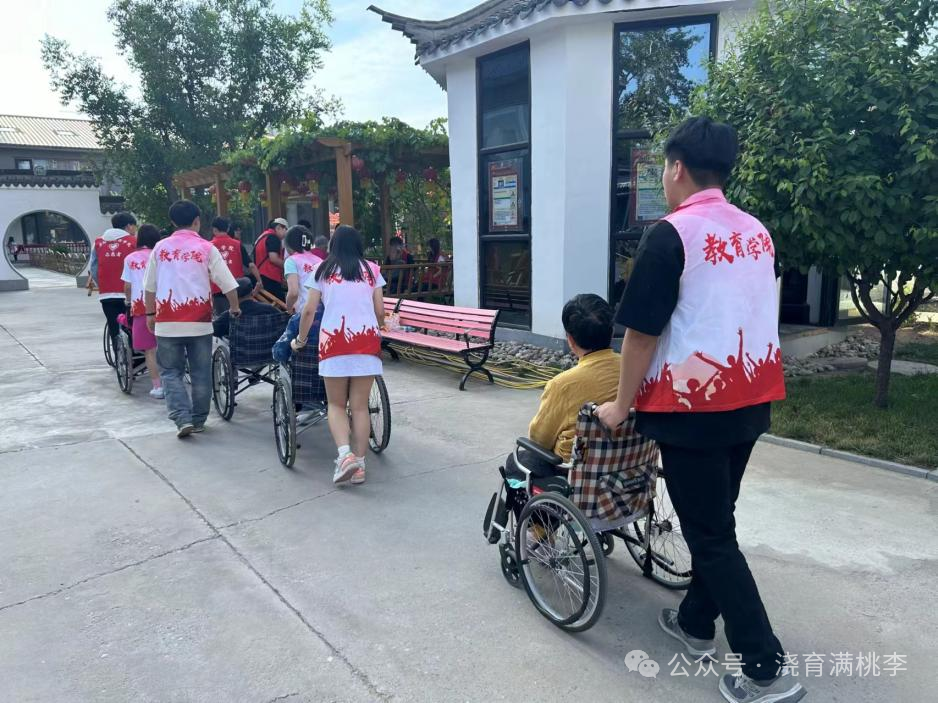 教育學(xué)院成功與善孝居養(yǎng)老院完成孝老敬親實(shí)踐教育基地揭牌！