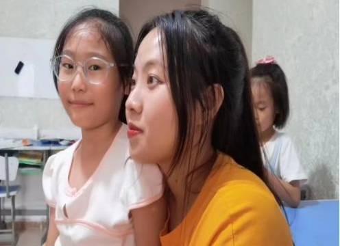 《七彩童夢》點染美好童年——記小學教育專業(yè)兒童文學寫作