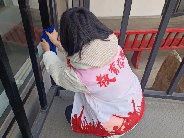 “揚愛老美德，獻志愿精神”志愿服務(wù)慰問活動圓滿結(jié)束