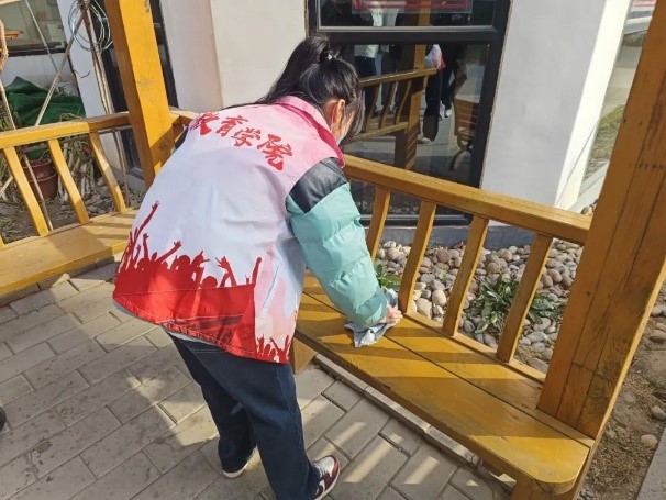 “揚愛老美德，獻志愿精神”志愿服務(wù)慰問活動圓滿結(jié)束