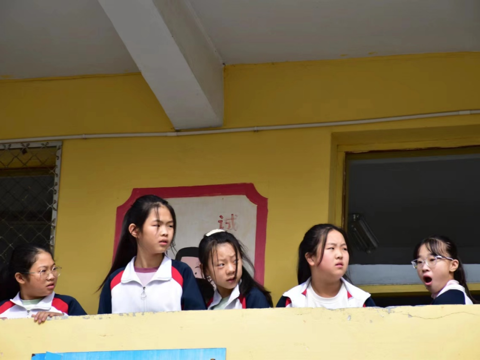 勇?lián)鷷r代使命，傳遞教育力量——鄭家莊小學(xué)支教活動