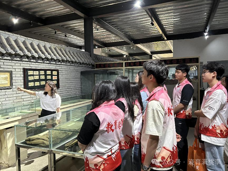 教育學(xué)院成功與保定市太行博物館進(jìn)行大學(xué)生實習(xí)實踐基地揭牌儀式