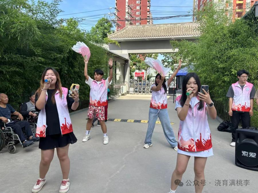 教育學(xué)院成功與善孝居養(yǎng)老院完成孝老敬親實(shí)踐教育基地揭牌！