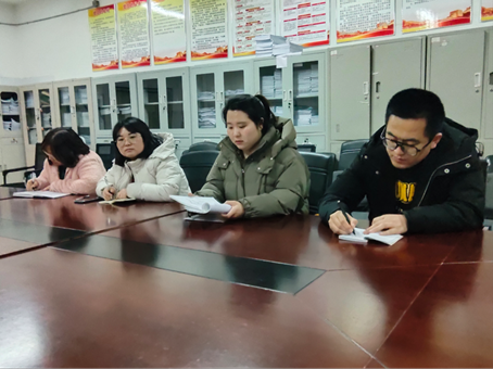 接續(xù)奮斗，闊步前行