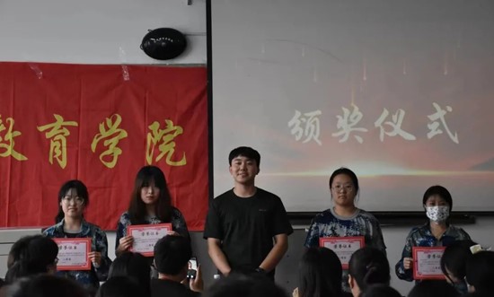 “夏隨風(fēng)而至，憶攜馨香而來”古風(fēng)手工創(chuàng)作大賽圓滿結(jié)束