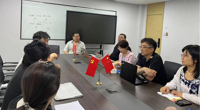以應(yīng)用為目標(biāo)，以項(xiàng)目為導(dǎo)向—信息科學(xué)與工程學(xué)院開展學(xué)生入企項(xiàng)目實(shí)踐活動(dòng)