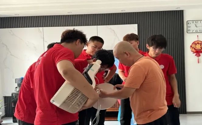 社會(huì)實(shí)踐(十六)勇?lián)鷷r(shí)代使命,助力興村振興——保定理工學(xué)院經(jīng)濟(jì)學(xué)院“三下鄉(xiāng)”社會(huì)實(shí)踐